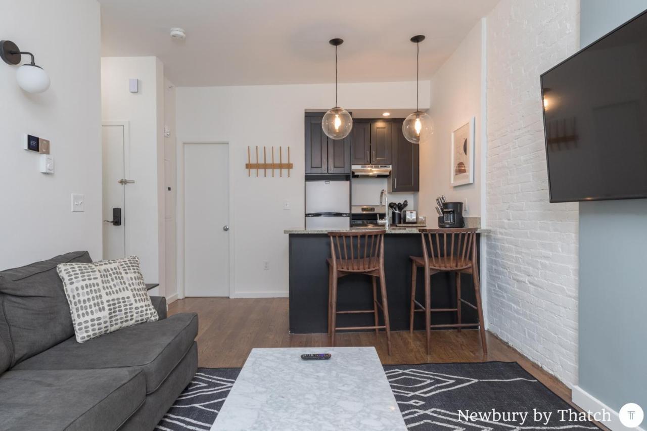 304 Newbury Street By Thatch Boston Bagian luar foto