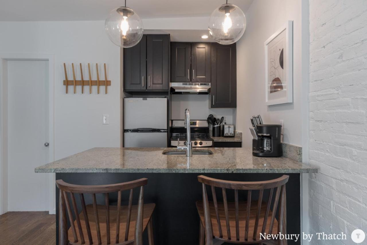 304 Newbury Street By Thatch Boston Bagian luar foto