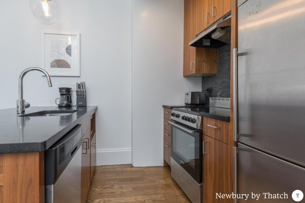 304 Newbury Street By Thatch Boston Bagian luar foto