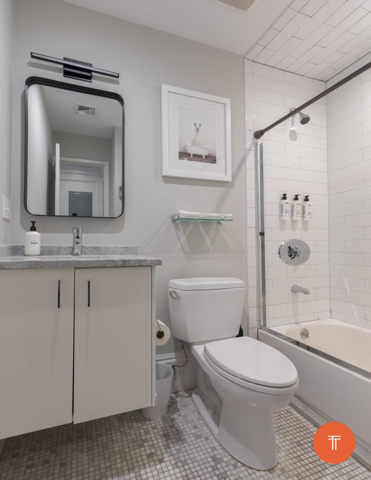 304 Newbury Street By Thatch Boston Bagian luar foto