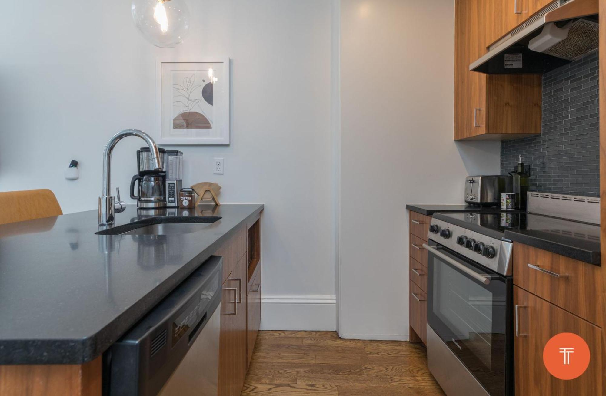 304 Newbury Street By Thatch Boston Bagian luar foto