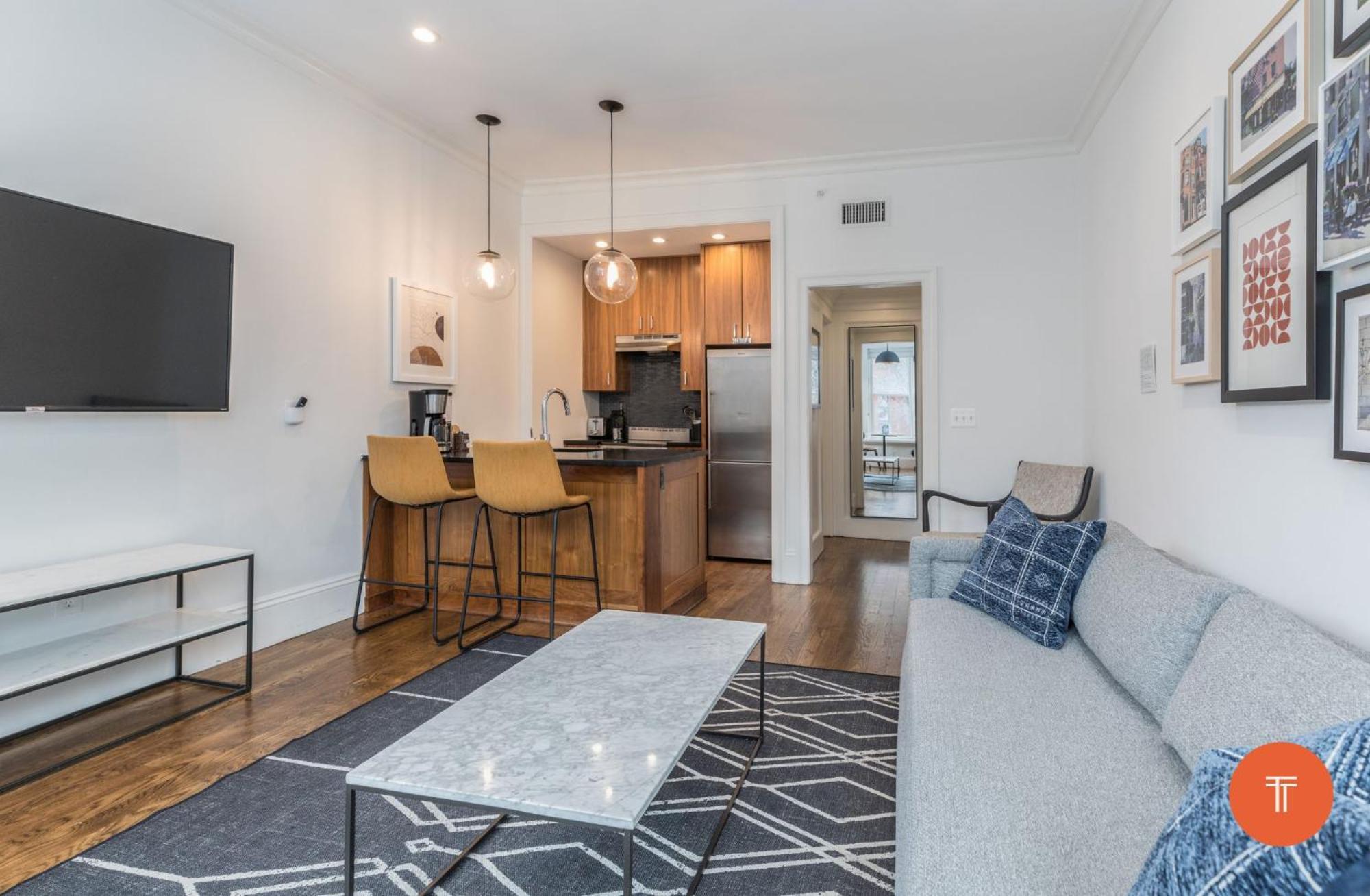 304 Newbury Street By Thatch Boston Bagian luar foto